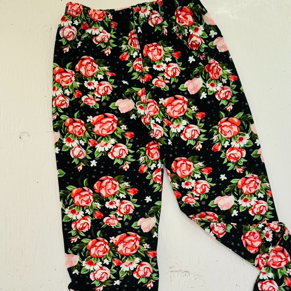 Girls Floral Leggings Size 8 Pink Rose Print Black Soft Stretch Pants